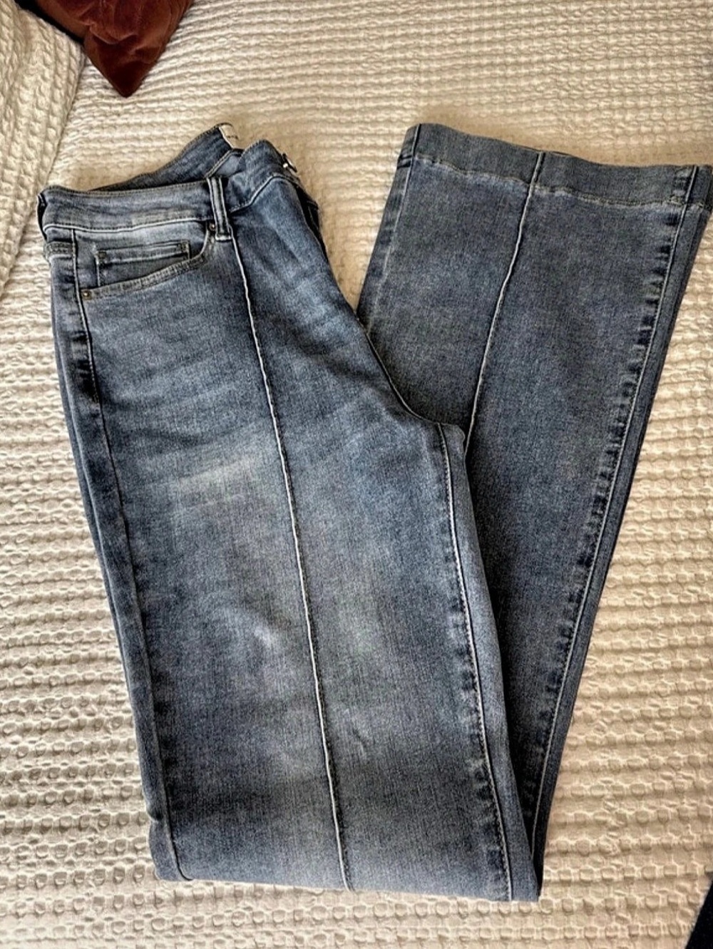 Poppy & Grace Women's high Waisted Jeans in Blue Like New
